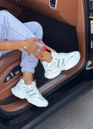 Жіночі кросівки осінь дуже стильні 🔥