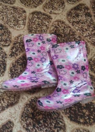 Ризові чобітки для маленької принцеси