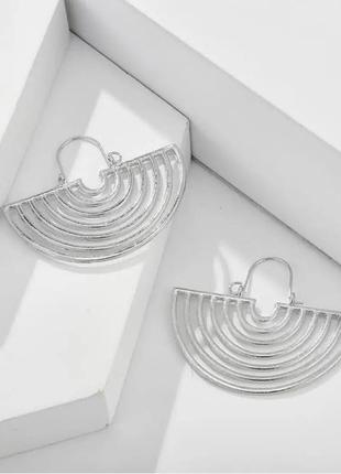 Серьги геометрия