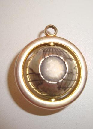 Брелок, підвіска.