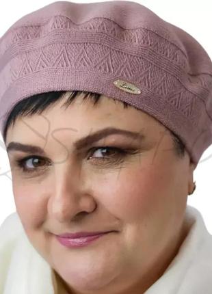 Женский стильный берет двойной шерстяной тонкой вязки не большой с красивым узором lirus янка красный