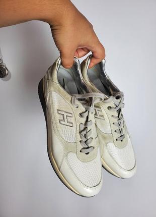 Женские кроссовки hogan