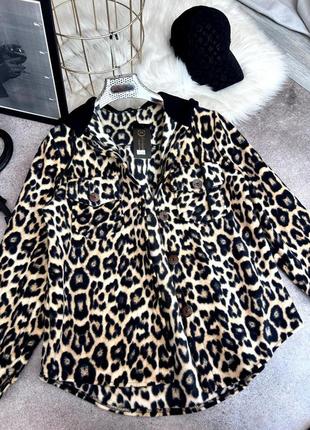 Флисовая леопардовая рубашка с капюшоном свободного кроя рубашка с длинными рукавами кофта стильная трендовая коричневая8 фото