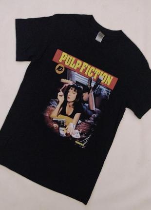 Чорна футболка мерч кримінальне чтиво / pulp fiction