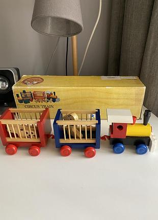 Деревянный паравоз circus train