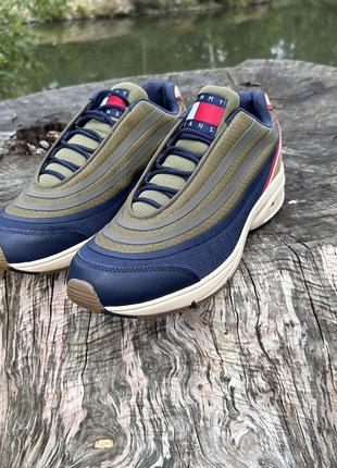 Кроссовки мужские Tommy hilfiger heritage modern mix runner цвета хаки.