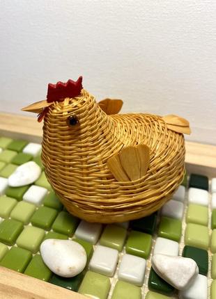 Винтажная миниатюрная "курица" в корзинка, 90-е гг.