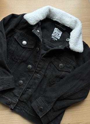 Джинсова куртка на 4-5 років