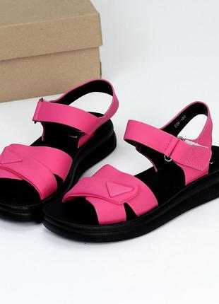 Женские розовые босоножки сандалии на липучке2 фото