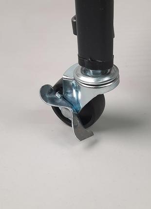 Этажерка стеллаж металлический черного цвета на 3 полки на колесах