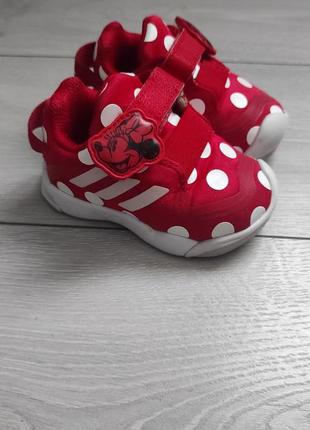 Кросівки adidas 19розмір для дівчинки
