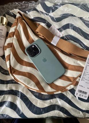 Удобная бананка из лимитированной коллекции uniqlo и marimekko