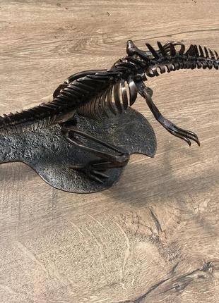 Власноруч кований динозавр (тиранозавр t-rex)
