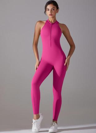 Комбинезон для занятий спортом