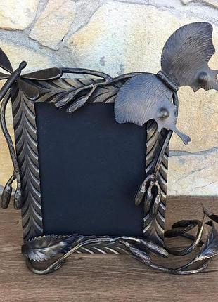 Кована металева фоторамка