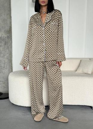 Елегантний та стильний костюм у піжамному стилі, шовк шифон преміум1 фото