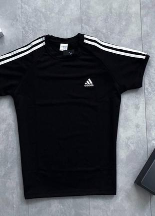 Футболка чоловіча в стилі adidas