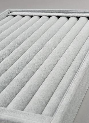 Планшет-витрина для колец и сережек серого цвета (флокированная), ширина 35 см.