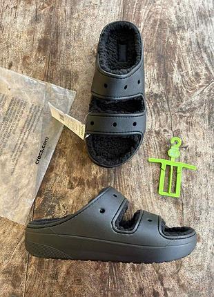 Крокс класссек шлепанцы черные с мехом crocs classic cozzzy black