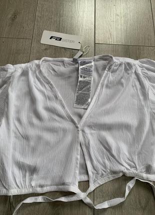 Короткая белоснежная блуза на запах новая5 фото