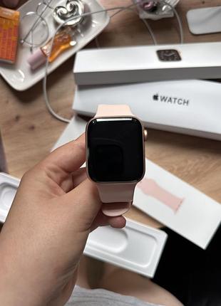Apple watsh se 44 mm gold alu pink 2022 года