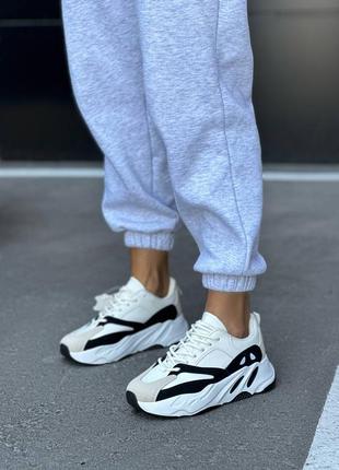 Жіночі кросівки осінь дуже стильні 🔥