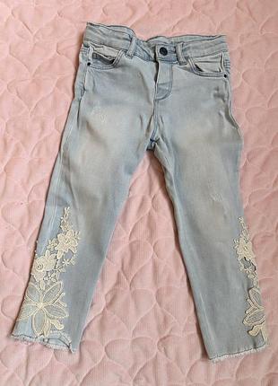 Летние джинсы для девочки zara