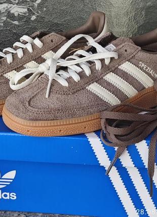 Адідас хендбол спеціал (adidas handball spezial)