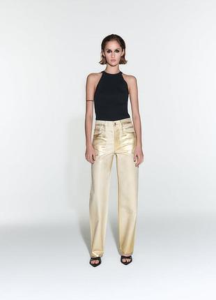 Джинсы с напылением золотые zara