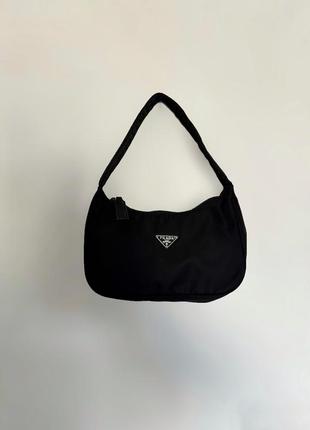 Нейлонова сумочка в стилі prada