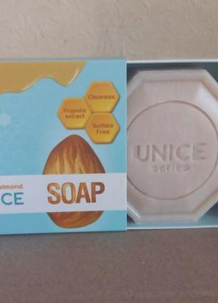 Натуральне мило unice з медом та мигдалем, 100 г