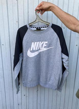 Світшот , кофта nike