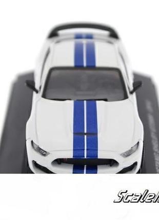 Масштабна модель mustang shelby gt350r (2016). ford mustang collection. масштаб 1:433 фото