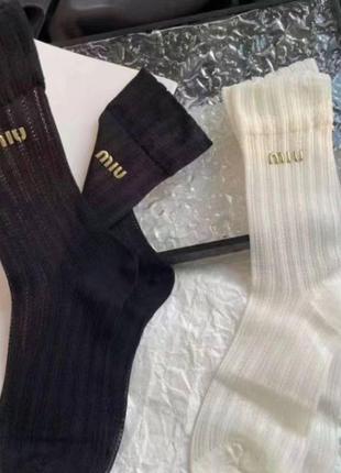 Тоненькі шкарпетки в стилі miu miu