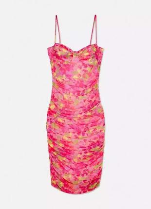 Платье яркое цветы