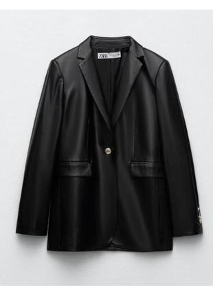 Пиджак из эко кожи от zara