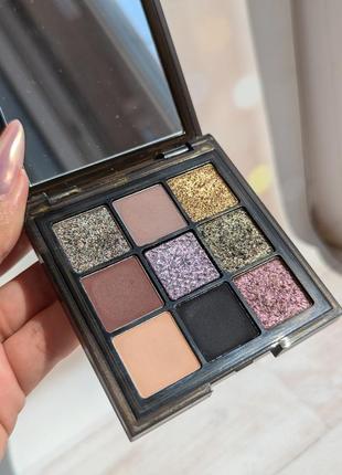 Палитра теней для глаз huda beauty wild