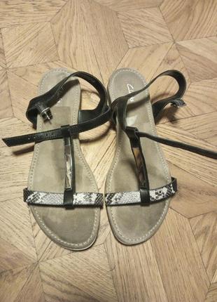 Босоножки clarks