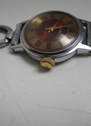 Часы женские "слава" на ходу. ссср. механика. №7