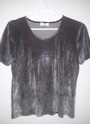 Велюровая кофточка футболка со заметным принтом стрейч