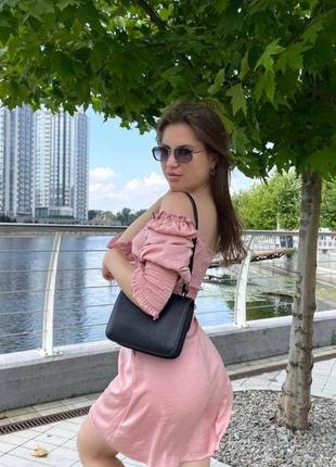 Ніжна пудрова рожева літня сукня