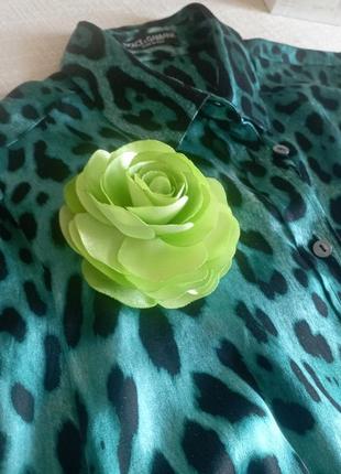 Роза из ткани брошка салатовая2 фото