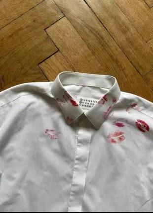 Рубашка-maison margiela с поцелуями