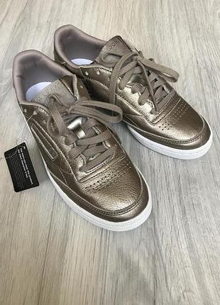 Крутые и стильные reebok 36 р