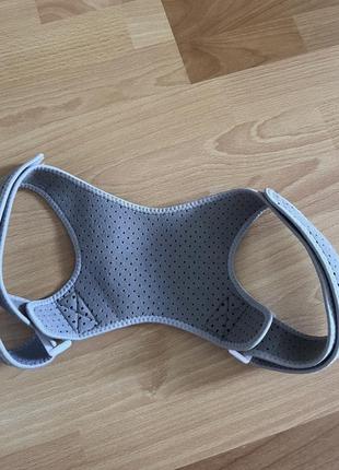 Коректор постави back correct