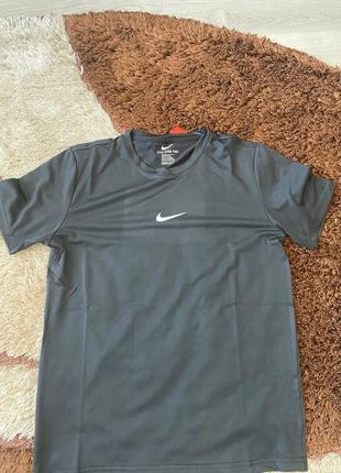 Футболка nike