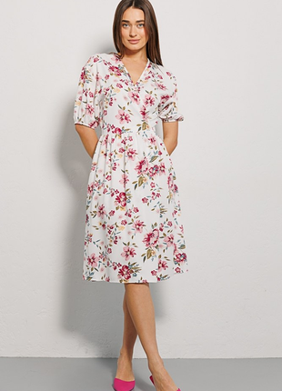 Сукня в принт на запах