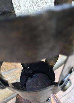 Кованый подсвечник ручной работы в виде факела в виде факела