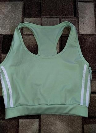 Спортивный топ