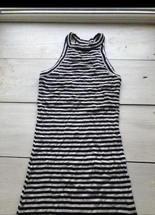 Платье в полоску